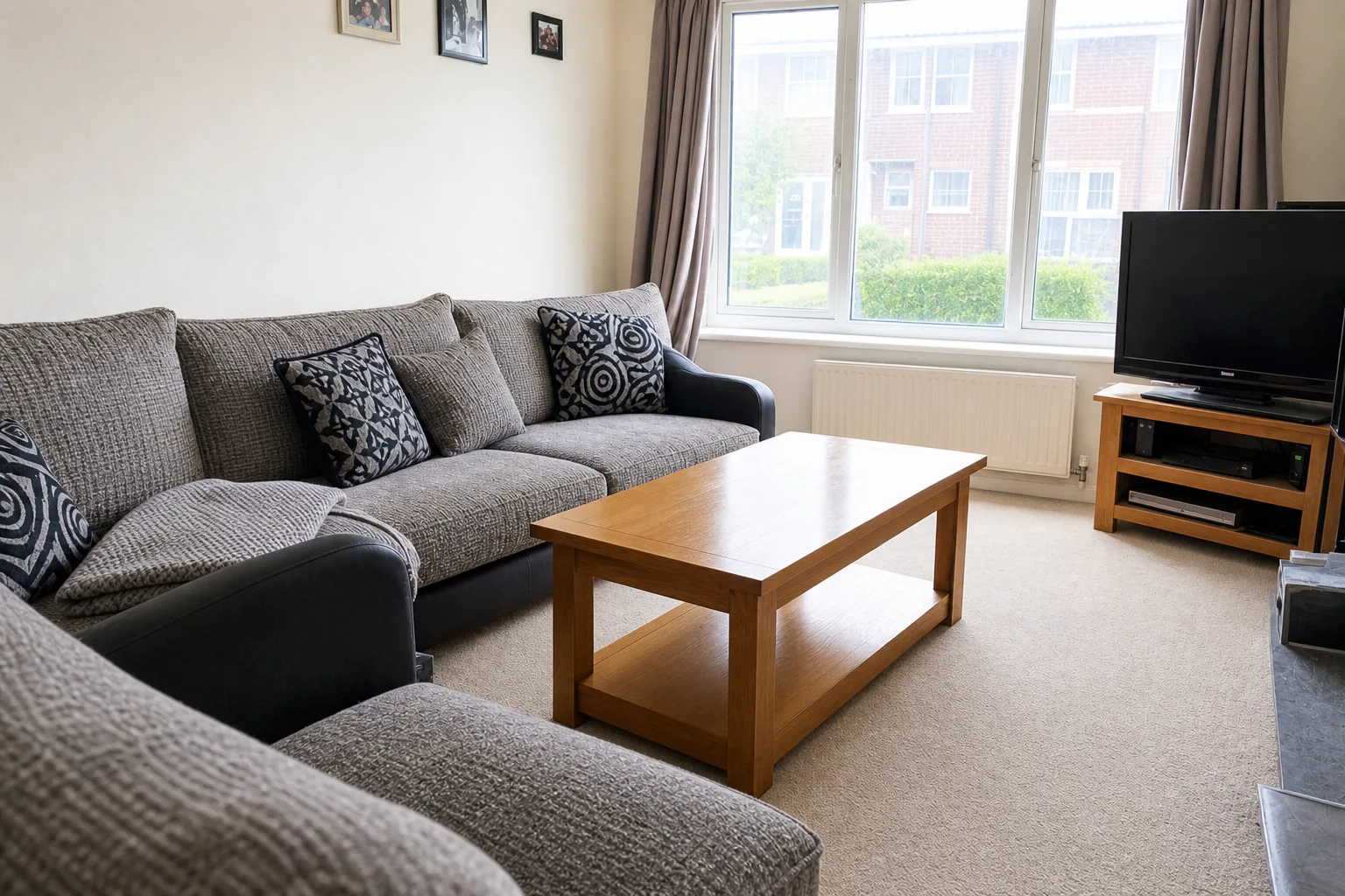 Spotless, tidy living room after a Simba Cleans deep clean